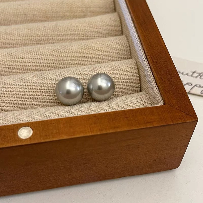 Wholesale Pearl earrings with fashionable temperament and simple earrings