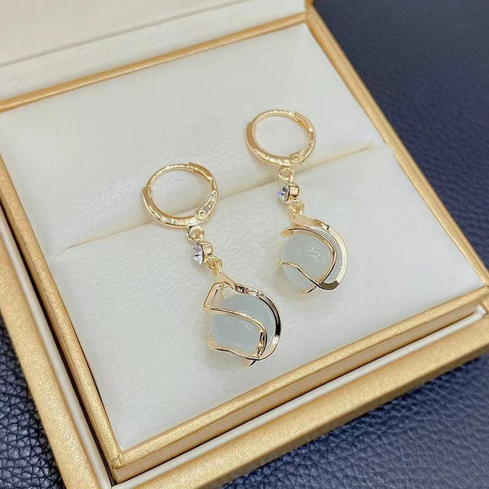 Wholesale Silver Needle Ear Buckle New Earring Design with Water Drop Pendant Long Earrings Fashionable