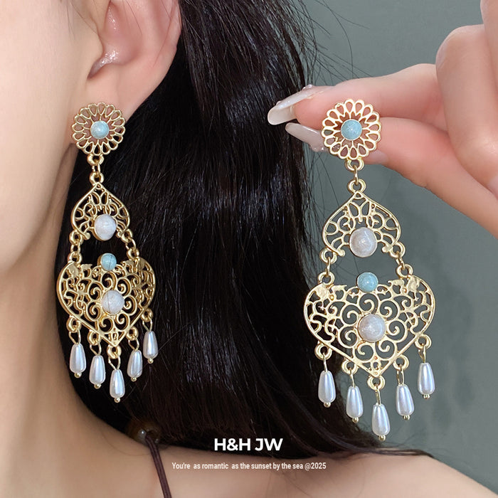 Wholesale Silver needle enamel flower earrings light luxury high-end earrings for women retro palace style all-match earrings design niche