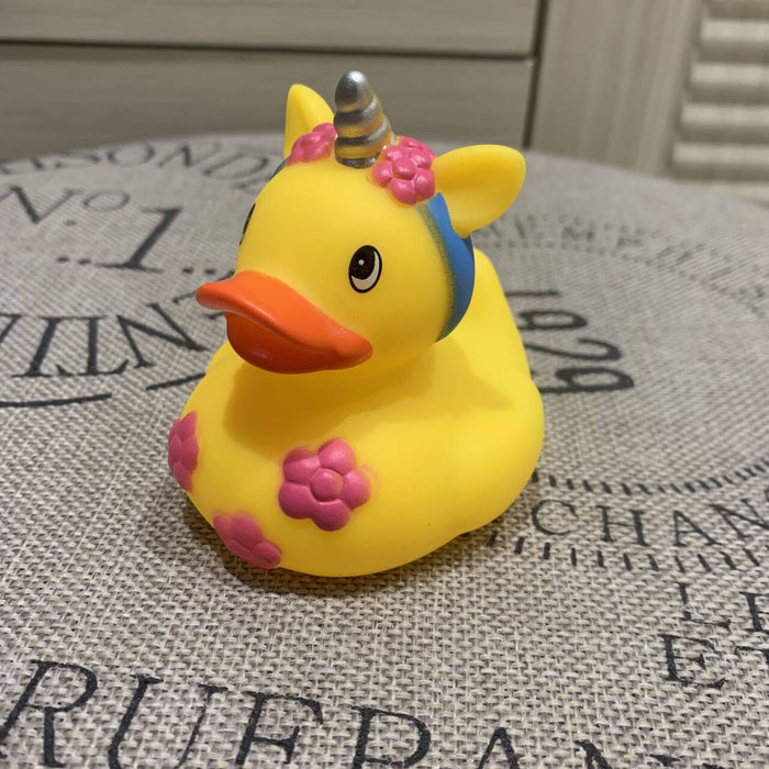 Wholesale Play Baby Duck Baby Bathing Yellow Duck