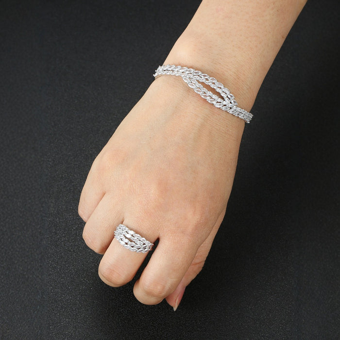 Wholesale Fashion Ear Bracelet with Copper Small Leaf Jewelry for Women