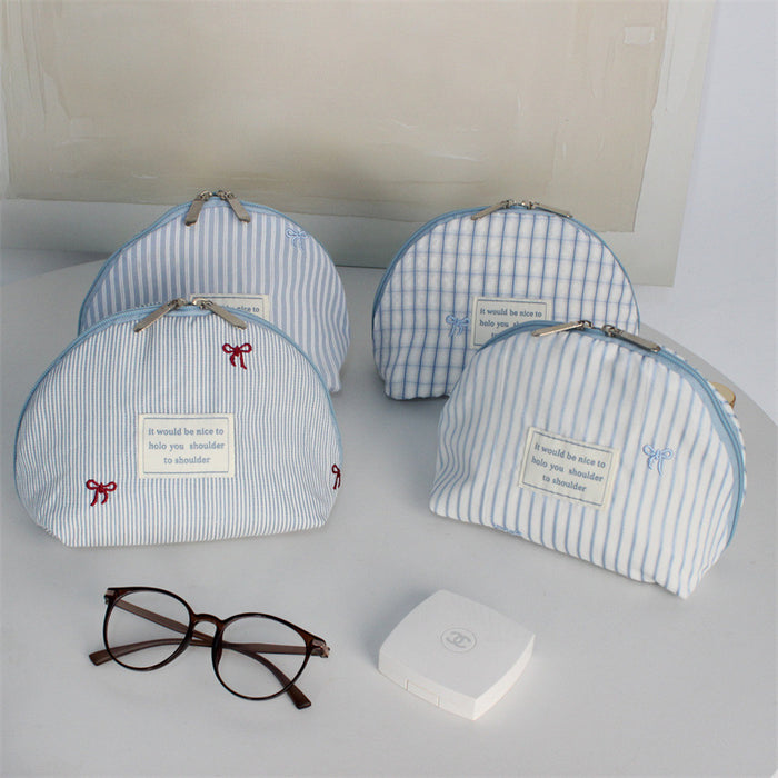 Wholesale Polyester Blue Bow Checkered Makeup Bag Chic Shell Toiletry Pouch For Everyday Use