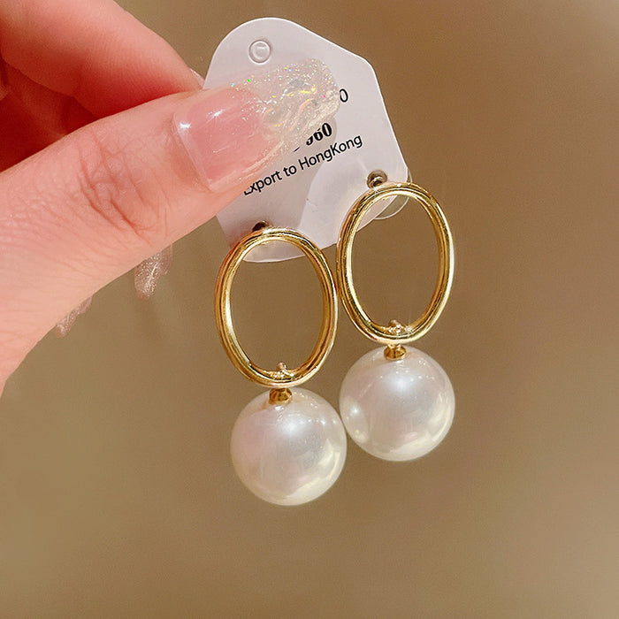 Wholesale Silver needle zircon round artificial pearl earrings high-end luxury retro earrings unique French design earrings