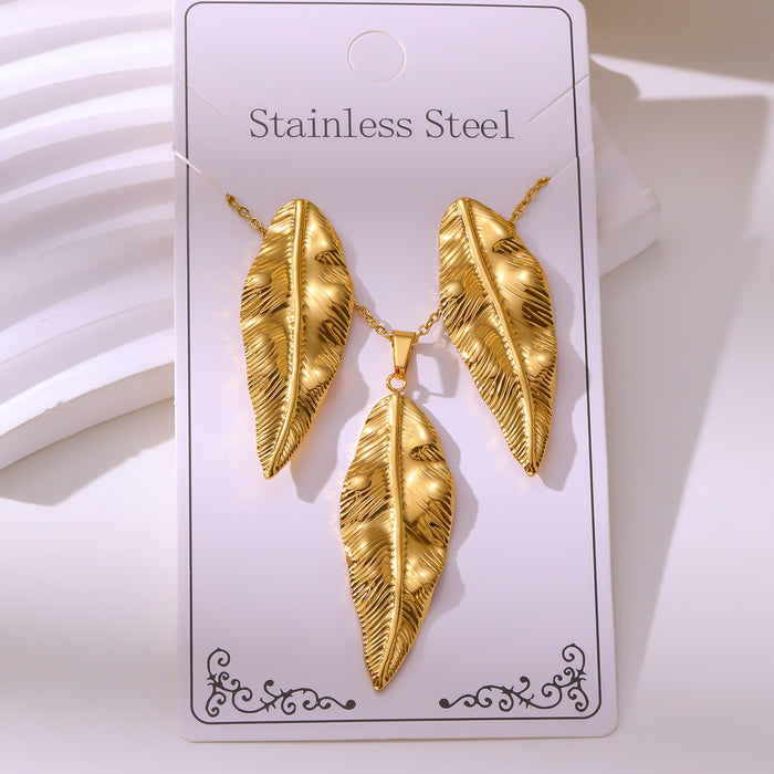 Wholesale RetroEarrings Necklace Stainless Steel Gold-Plated Jewelry