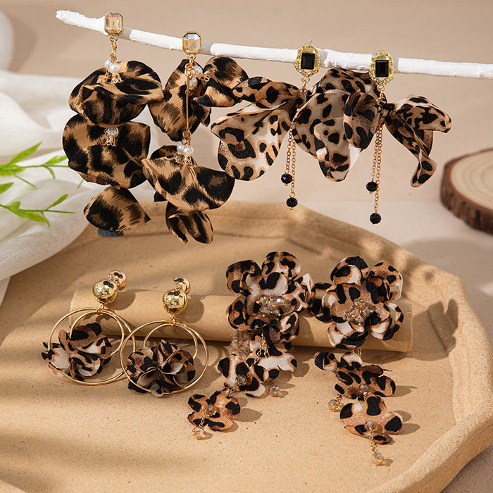 Wholesale Tassel multi-layer fabric leopard print flower earrings retro European and American style petal earrings niche design velvet flower earrings