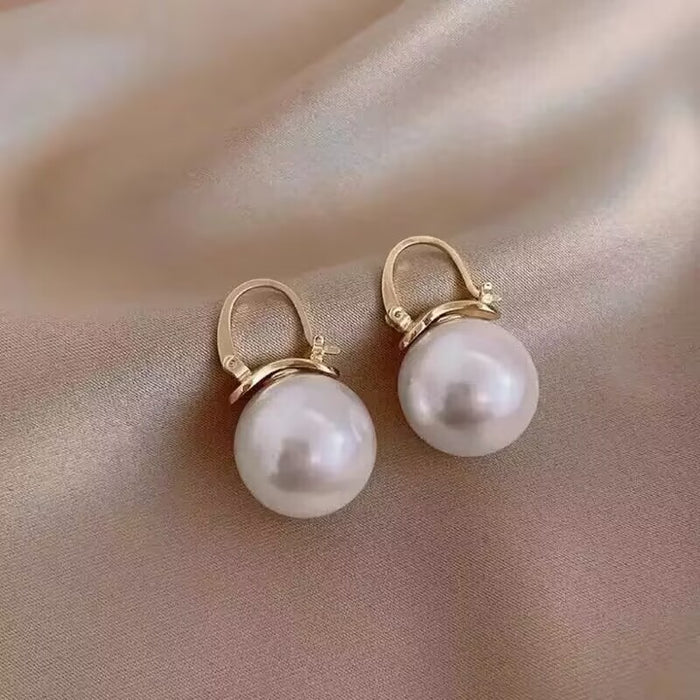 Wholesale Pearl earrings with retro temperament, simple and high-end texture for women, copper ear hooks for earrings