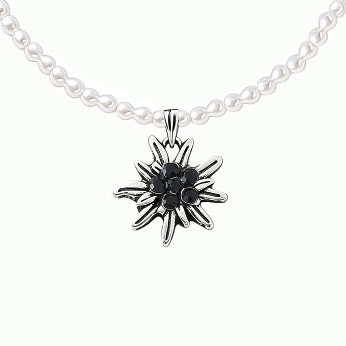 Wholesale Vintage Edelweiss Pendant Necklace Faux Pearl Rhinestone Oktoberfest Themed Women S Collarbone Chain Fashion Jewelry