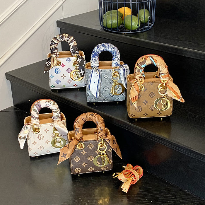 Wholesale Children' s crossbody exquisite mini handbag Shoulder Bags