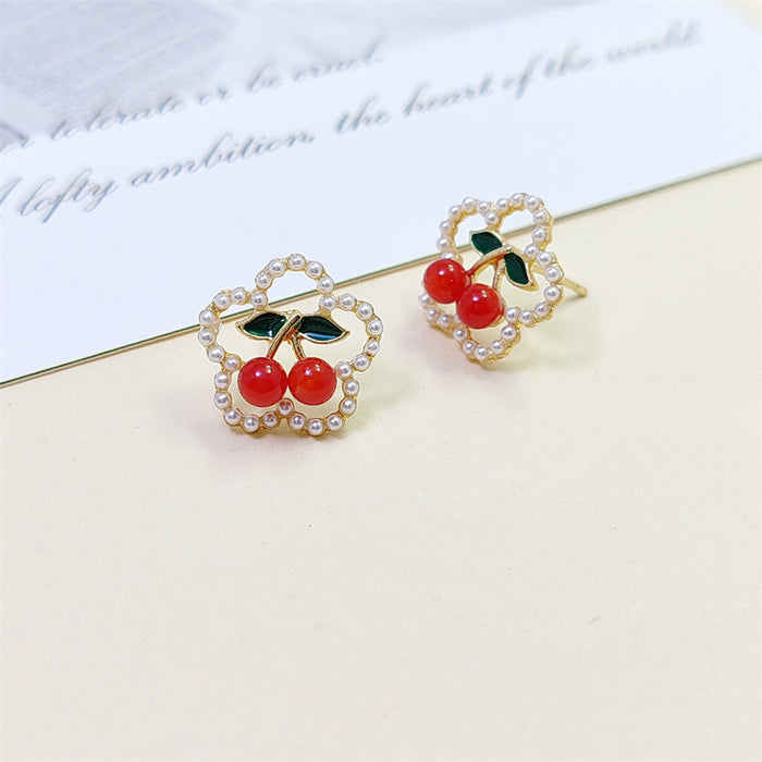 Wholesale Flower earrings with exquisite design and pearl earrings