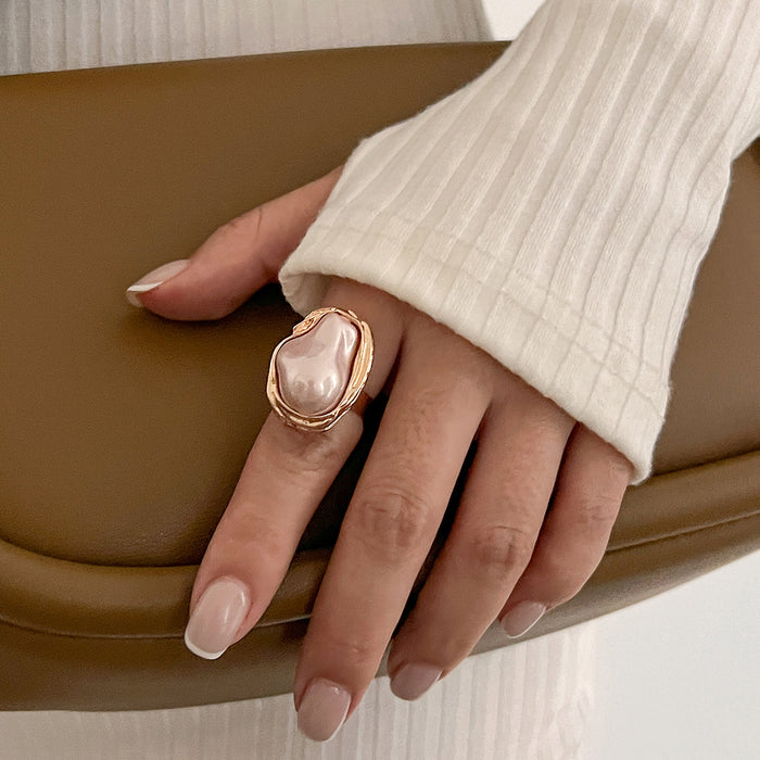 Wholesale Jewelry inlaid with irregular pearl rings, retro irregular alloy