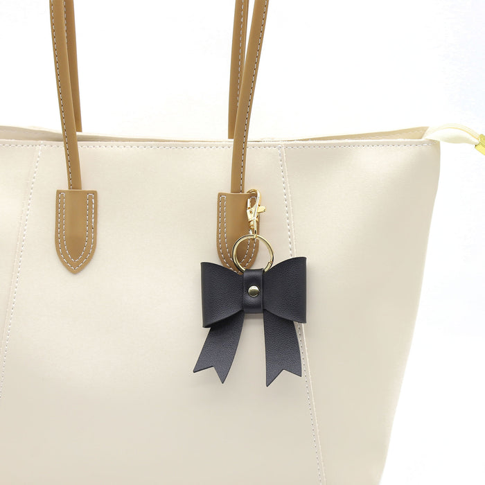 Wholesale Simple leather bow shape key chain bag pendant accessories