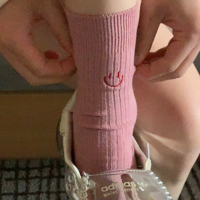 Wholesale Socks made of pure cotton with a middle tube, stacked with embroidery, vintage style, versatile and comfortable
