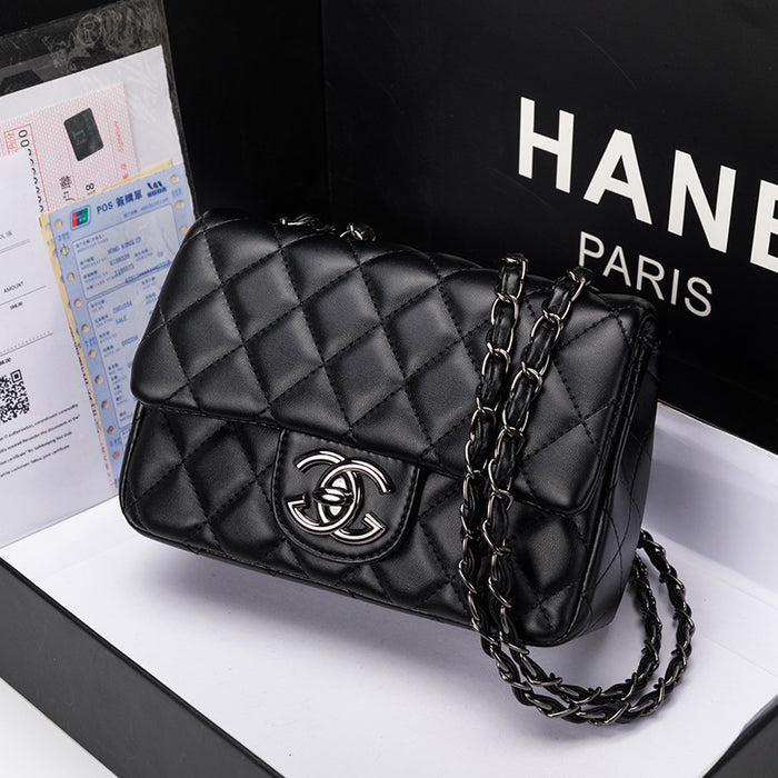 Wholesale Women' s Genuine Leather Diamond Quilted Crossbody Bag Chain Strap Retro Fashion Accessory