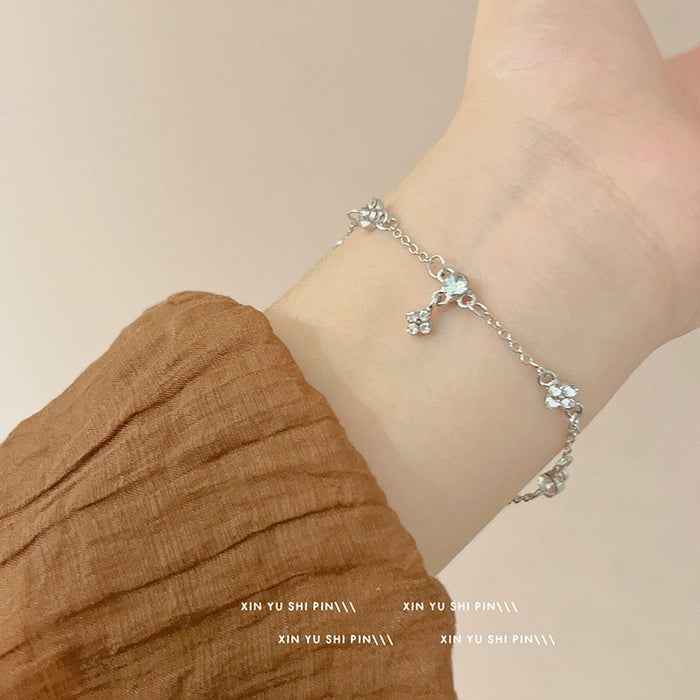 Wholesale Flower butterfly bracelet, light luxury temperament, high-end sense, niche design, versatile star bracelet