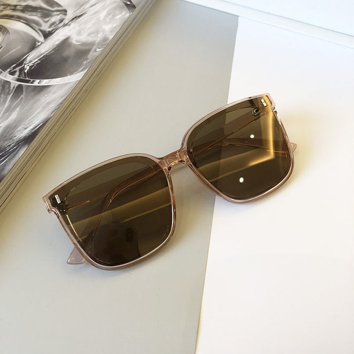 Wholesale Fashion sunglasses for men and women, polarized sunglasses, UV resistant glasses