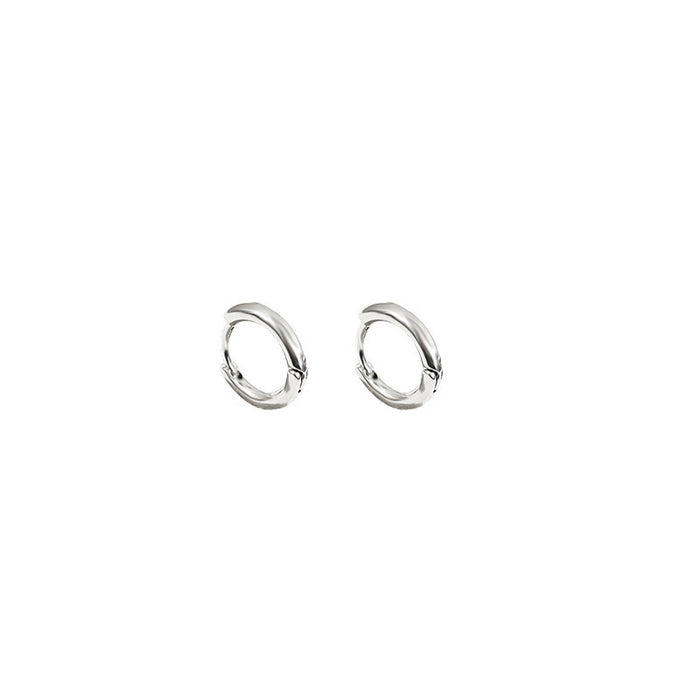 Wholesale Fashionable and minimalist plain circle earrings, female circle earrings, stud style, minimalist personality, cool style, ear buckle accessories