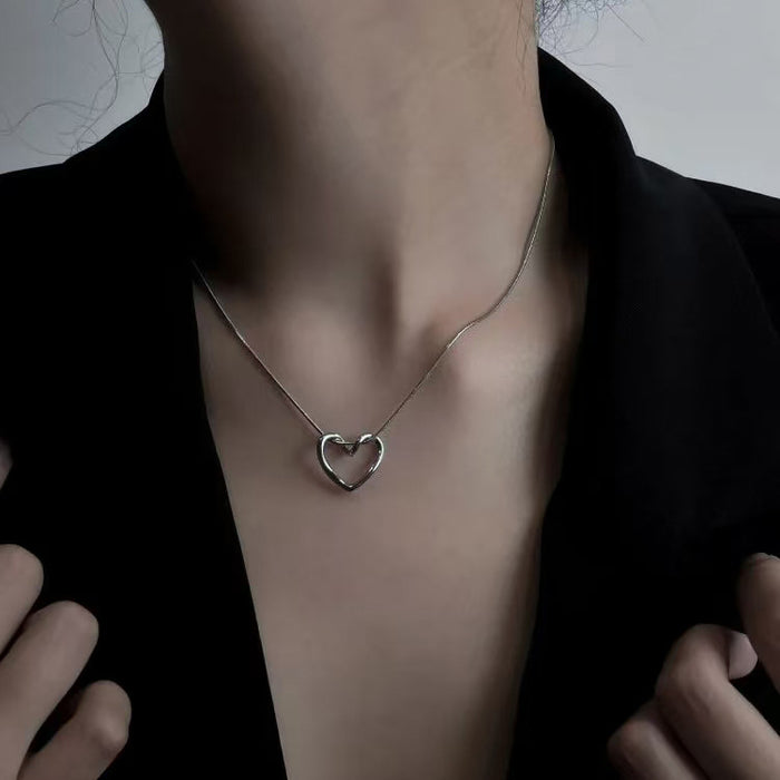 Wholesale Love necklace pendant, titanium steel lock chain, couple's niche design, alloy short piece