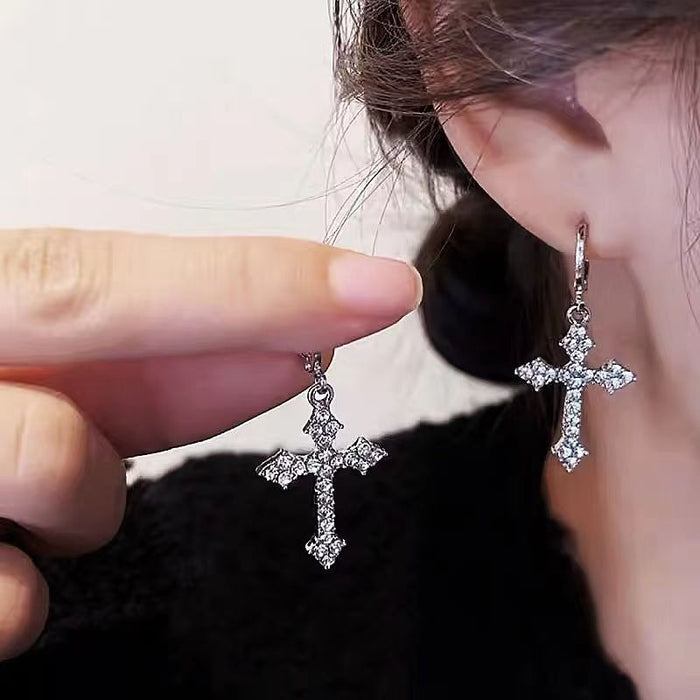 Wholesale Specially designed for niche earrings and earrings, light luxury ear buckle earrings, high-end cross earrings