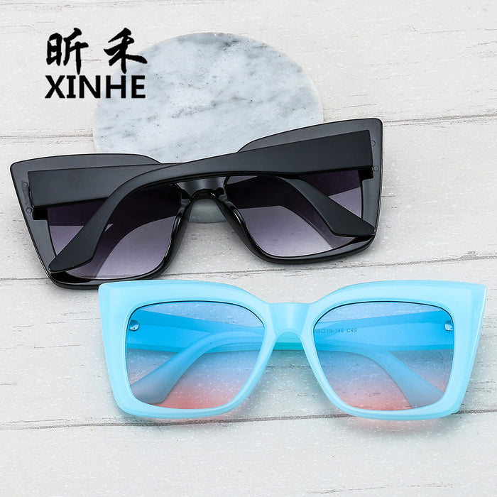 Wholesale Retro Cat-Eye Ocean-Tinted Sunglasses