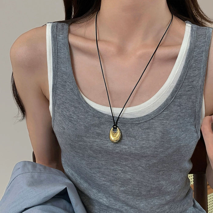 Wholesale Black leather rope necklace accessories, niche, simple, high-end, sweater chain