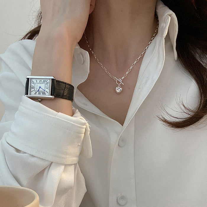 Wholesale Otter Buckle Love Pendant Necklace Female Niche Design