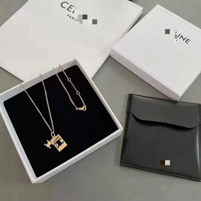Wholesale Letter necklace gold plated clavicle chain