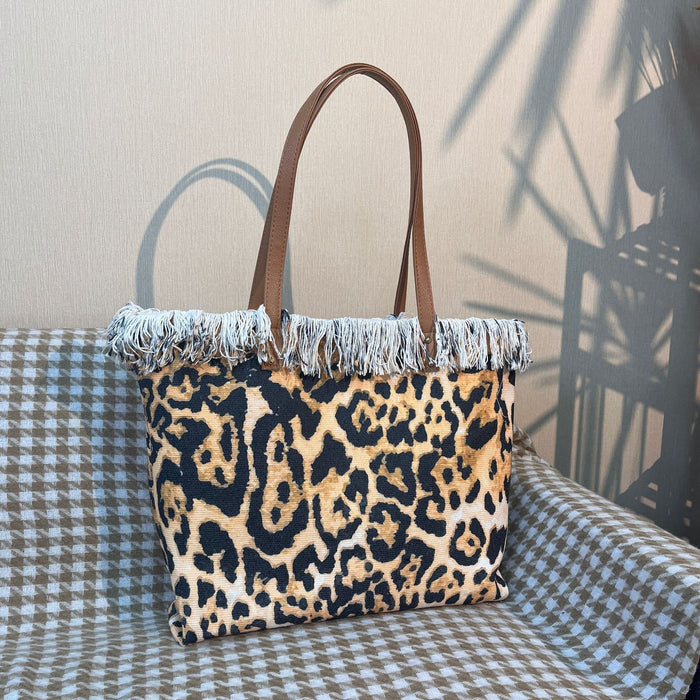 Wholesale New tassel leopard print shoulder bag, large capacity, versatile, fashionable with zipper bag, beach bag, women's tote bag