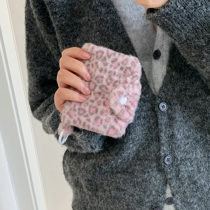 Wholesale Leopard-Print Plush Snap Coin Wallet