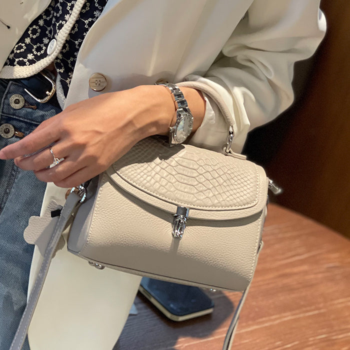 Wholesale First layer cowhide shoulder bag, new leather high-end style, stylish handbag, versatile crossbody bag