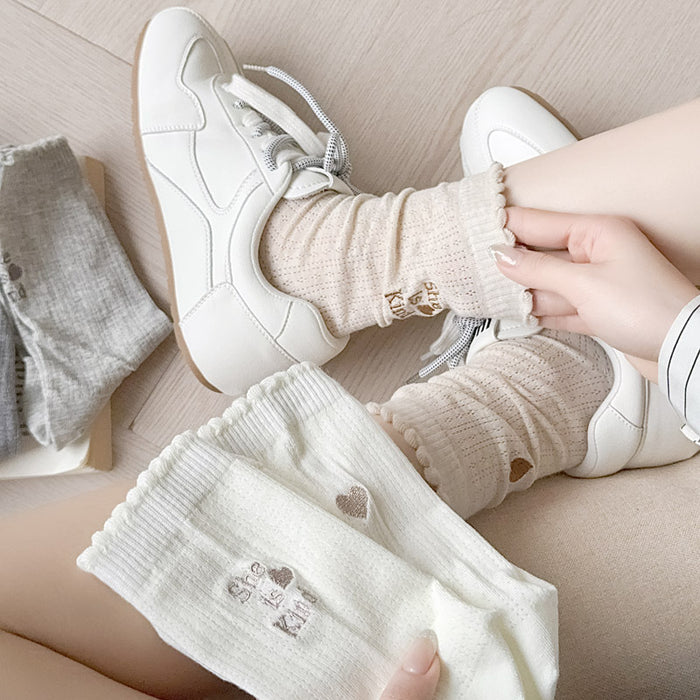 Wholesale Socks with heart-shaped embroidery mesh, fashionable stacking socks, independent packaging