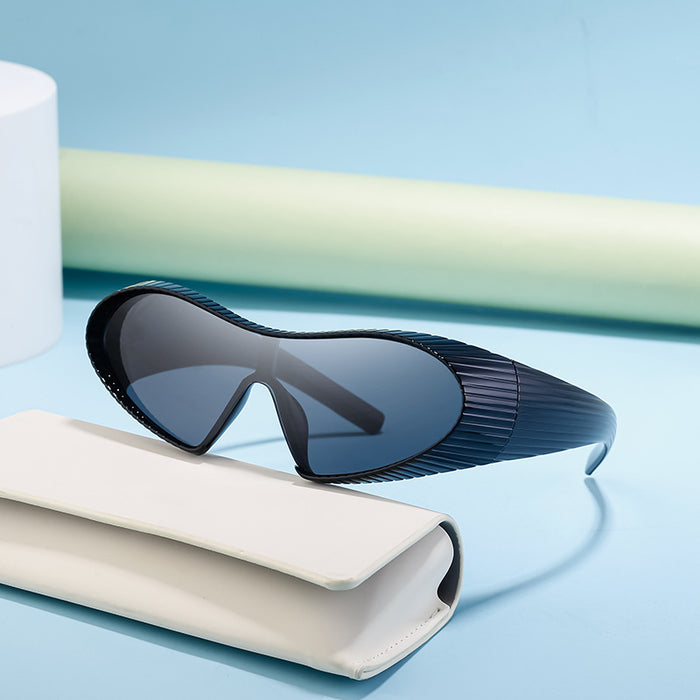 Wholesale sports sunglasses men's one-piece shaped sunglasses men's  wholesale shades