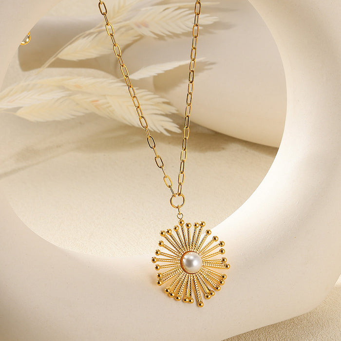 Wholesale Elegant Necklace Five-pointed Star Zircon Pearl Clavicle Chain  Titanium Steel