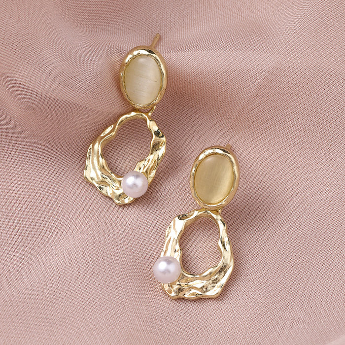 Wholesale Cat's Eye Earrings for Women Fashion Earrings for Women