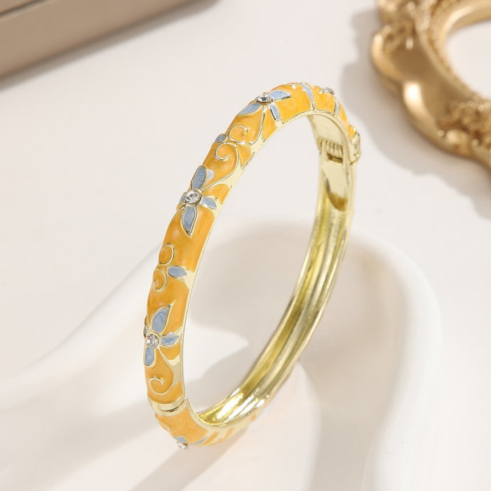 Wholesale Alloy Four Leaf Clover Open Bangle With Drip Oil Enamel Fashion Jewelry Accessory For Everyday Wear And Gift