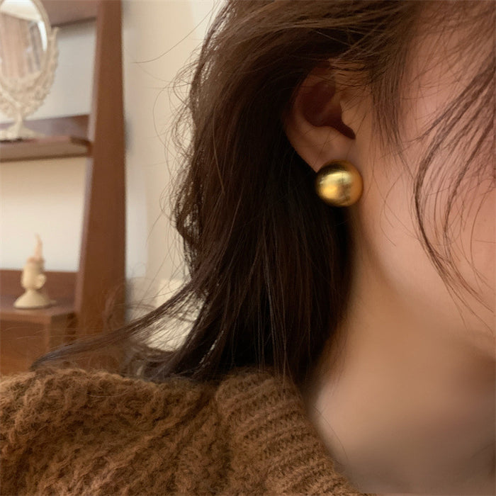 Wholesale Small niche design, retro temperament, large earrings, high-end feel, new earrings