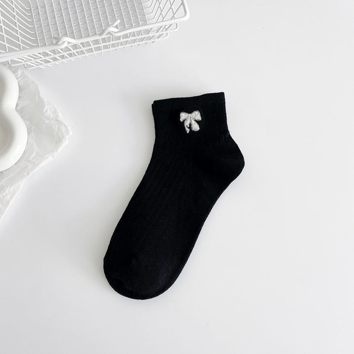 Wholesale Socks thin, simple and cute cartoon embroidery sports shallow mouth low top boat socks