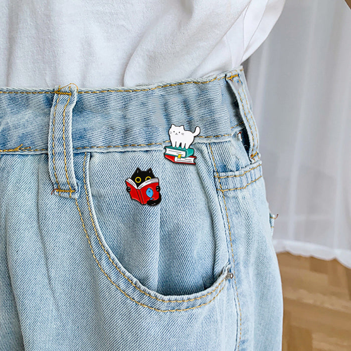 Wholesale Cartoon animal badge metal brooch cute design learning book Cat shape dripping student badge