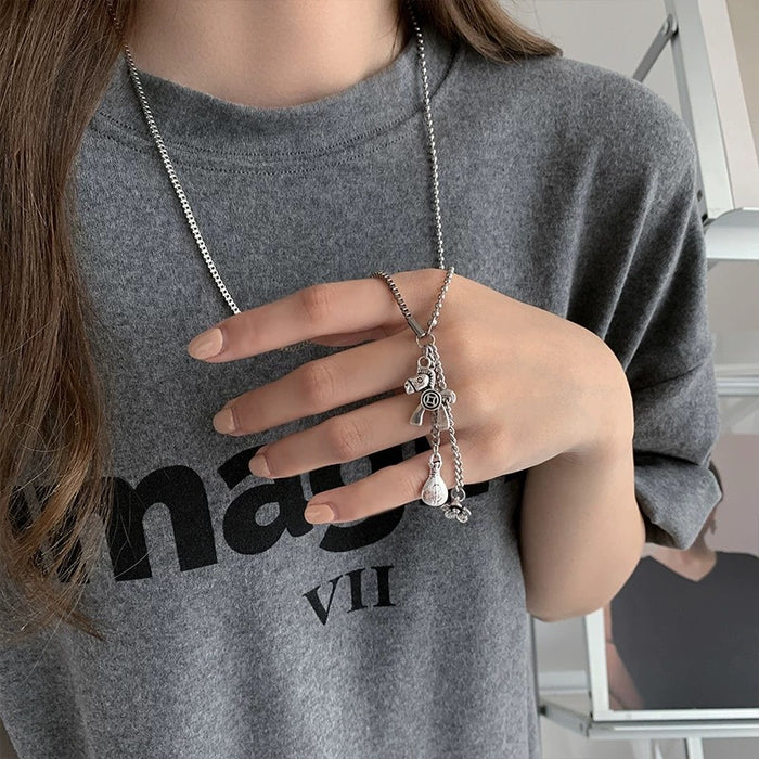 Wholesale Vintage necklace accessories, niche personality, collarbone chain, high-end sweater, sweatshirt chain, neck chain
