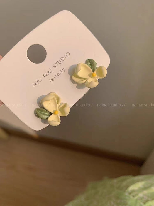 Wholesale Fresh sweet pearl ear clip women's earless niche design earrings alloy earrings