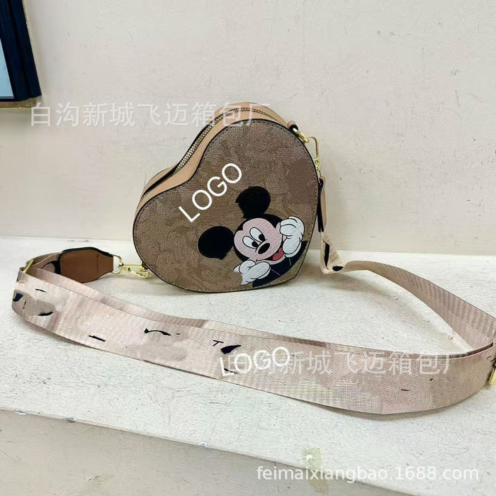 Wholesale Cute heart-shaped cartoon pattern large-capacity commuter crossbody shoulder bag