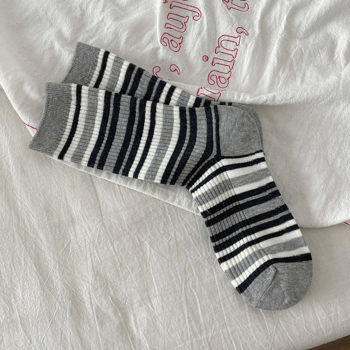 Wholesale Socks made of cotton, mid tube socks, striped pile socks, long socks