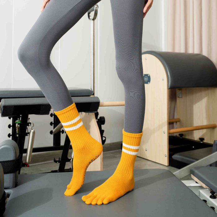 Wholesale Thickeneded Dotted Non-Slip Yoga Socks Women' s Mid-Calf Double-Stripe Five-Finger Socks Professional Sports Dance Pilates Socks
