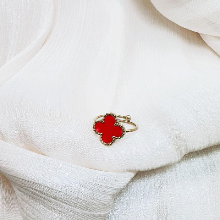 Wholesale Titanium steel clover ring plated with genuine gold