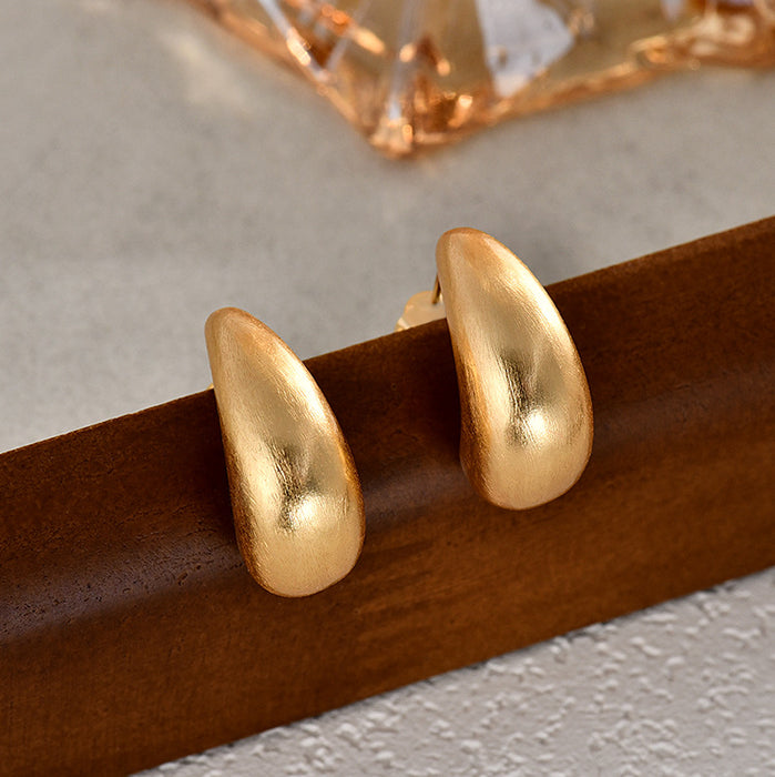 Wholesale Earrings, fashionable temperament, high-end feel, earrings, simple and versatile, personalized earrings