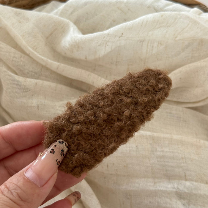 Wholesale Plush Hair Clips with Colorful Lamb Wool on the Side