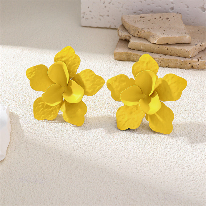 Wholesale Electroplated Iron Floral Yellow Earrings Fashion Accessory MOQ≥2