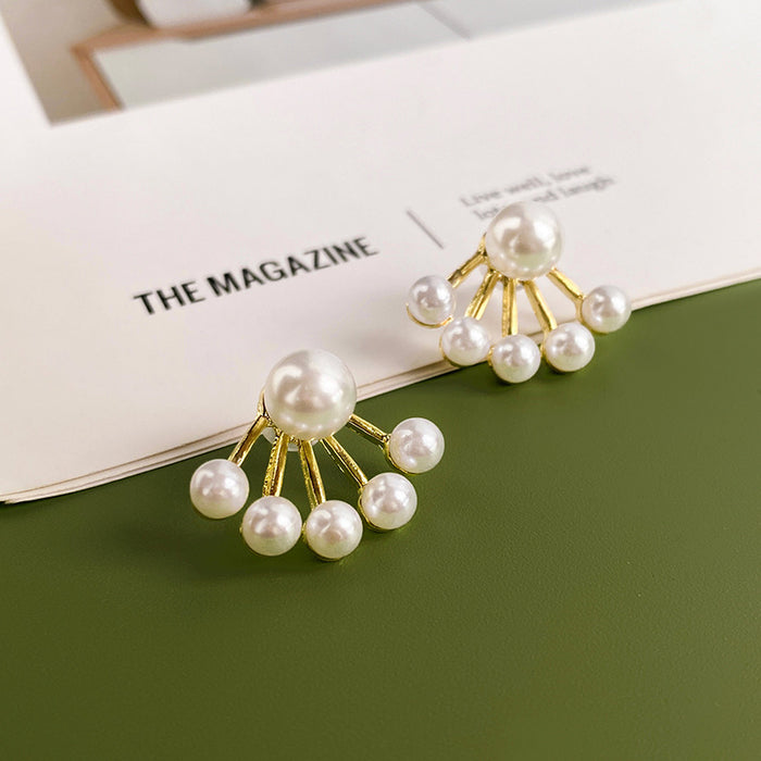 Wholesale Flower earrings, niche and versatile, pearl earrings, silver needles, high-end design sense
