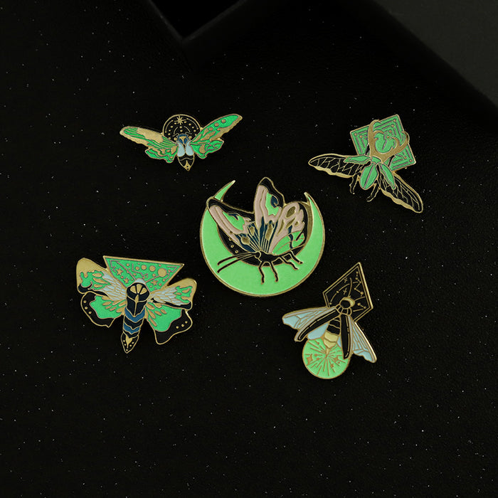 Wholesale Luminous Brooch Personalized Design Butterfly Moon Shape JDC-BC-BL020