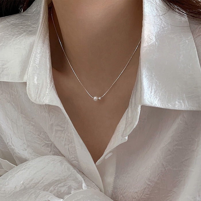 Wholesale Design simple pearl pendant necklace, light luxury, fashionable and high-end, versatile collarbone chain accessory