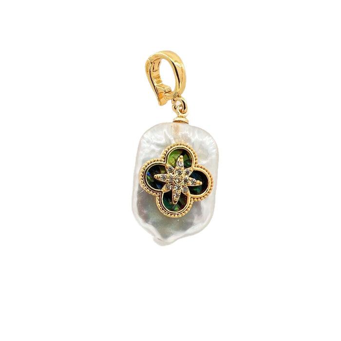 Wholesale Gold Plated Copper Pendant Butterfly Heart Motif Fashion Accessory